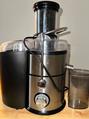 KOIOS 1300W Centrifugal Juicer Machine with 3" Wide Chute